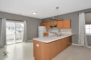 1059 Poppyfield Pl, Schererville, IN 46375 - Photo 6