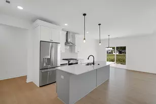 305 Apple Grove Ln, Valparaiso, IN 46385 - Photo 4