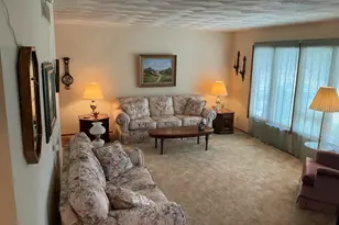 613 Dogwood Dr, Trail Creek, IN 46360 - Photo 4