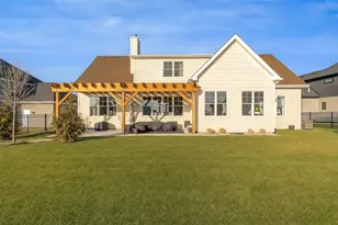 16617 Noble St, Lowell, IN 46356 - Photo 2