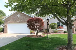 1641 Magnolia Dr, Hobart, IN 46342 - Photo 2