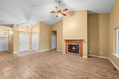 1641 Magnolia Drive, Hobart, IN 46342 - Photo 8