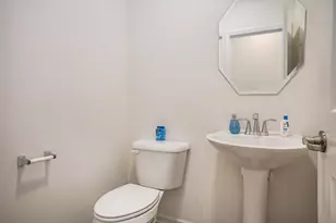 10927 Illinois Dr, Crown Point, IN 46307 - Photo 12