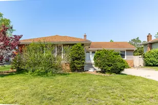 8624 Garfield Ave, Munster, IN 46321 - Photo 2