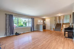 8624 Garfield Ave, Munster, IN 46321 - Photo 10