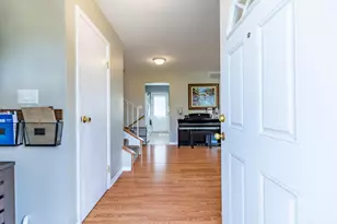 8624 Garfield Ave, Munster, IN 46321 - Photo 6