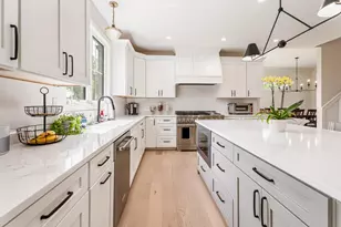 9533 Tall Grass Trail, Saint John, IN 46373 - Photo 10