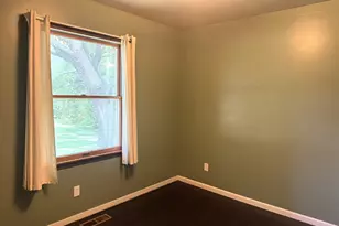 641 D Begonia St SE, Demotte, IN 46310 - Photo 36