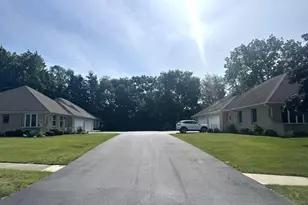 641 D Begonia St SE, Demotte, IN 46310 - Photo 10