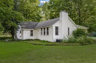 10406 N 300 E, La Porte, IN 46350 - Photo 2