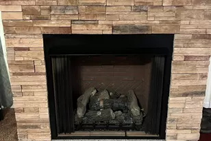 409 S Jefferson St, Hebron, IN 46341 - Photo 8