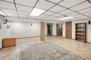 1246 River Dr, Munster, IN 46321 - Photo 24