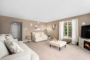 2305 Martha St, Highland, IN 46322 - Photo 4