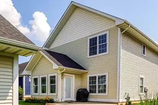 1162 Chesterfield Ave, Westchester Township, IN 46304 - Photo 32