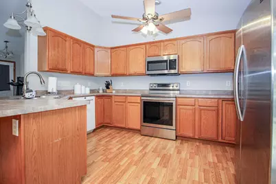 11546 Georgetown Drive, Demotte, IN 46310 - Photo 10