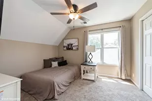 206 Parkwood Dr, Valparaiso, IN 46383 - Photo 14