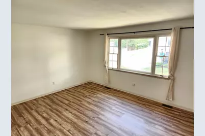 2933 79th Place W, Merrillville, IN 46410 - Photo 6