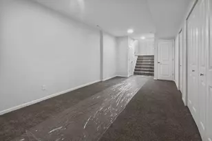 3123 W 82nd Pl, Merrillville, IN 46410 - Photo 10