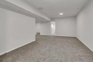 3119 W 82nd Pl, Merrillville, IN 46410 - Photo 10