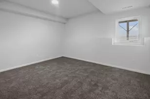 3119 W 82nd Pl, Merrillville, IN 46410 - Photo 14