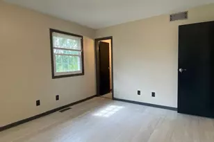 3808 Kingsway Dr, Crown Point, IN 46307 - Photo 10