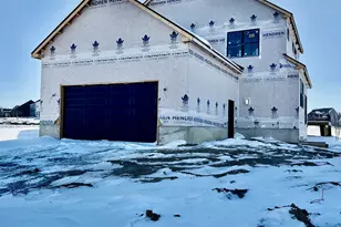 2230 Redwood Ln, Chesterton, IN 46304 - Photo 2