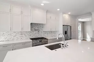 2230 Redwood Ln, Chesterton, IN 46304 - Photo 12