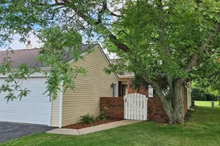 1205 Saratoga Ln, Chesterton, IN 46304 - Photo 1