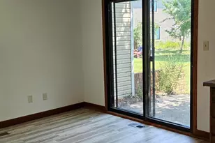 1205 Saratoga Ln, Chesterton, IN 46304 - Photo 8