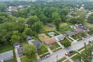 6715 E 3rd Ave, Gary, IN 46403 - Photo 6