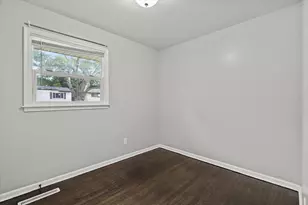 6715 E 3rd Ave, Gary, IN 46403 - Photo 20