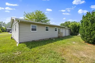 4851 N Clover Ln, Michigan City, IN 46360 - Photo 18