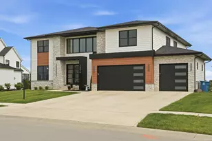 13410 Camas Dr, Saint John, IN 46373 - Photo 2