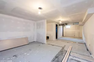 2905 E Michigan Blvd, Trail Creek, IN 46360 - Photo 18