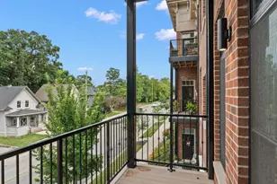 204 N Campbell St, Valparaiso, IN 46385 - Photo 14