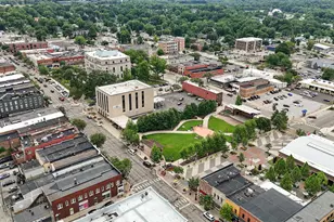 204 N Campbell St, Valparaiso, IN 46385 - Photo 32