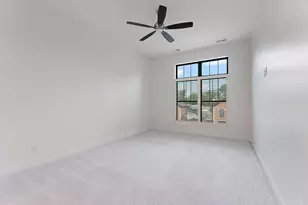 204 N Campbell St, Valparaiso, IN 46385 - Photo 16