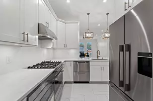 204 N Campbell St, Valparaiso, IN 46385 - Photo 10