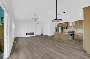 474 Magnolia Ln, Chesterton, IN 46304 - Photo 2