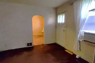 10010 Kennedy Ave, Highland, IN 46322 - Photo 6