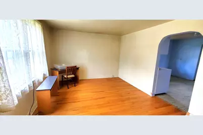 10010 Kennedy Avenue, Highland, IN 46322 - Photo 8