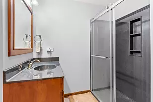 221 W 150 N, Valparaiso, IN 46385 - Photo 28