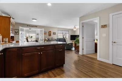 901 9th Street SW #8b, Demotte, IN 46310 - Photo 6