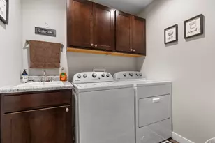 901 9th St SW, Demotte, IN 46310 - Photo 18