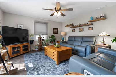 901 9th Street SW #8b, Demotte, IN 46310 - Photo 8