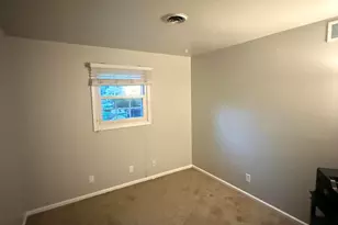 1521 W 4th St, Hobart, IN 46342 - Photo 34