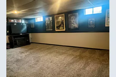 1521 W 4th Street, Hobart, IN 46342 - Photo 38