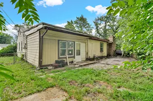 1240 Benton St, Gary, IN 46403 - Photo 4