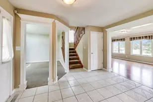 9935 Ashwood Ln, Munster, IN 46321 - Photo 4