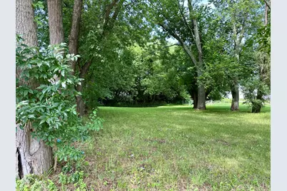 2102 Plum Street, Michigan City, IN 46360 - Photo 2